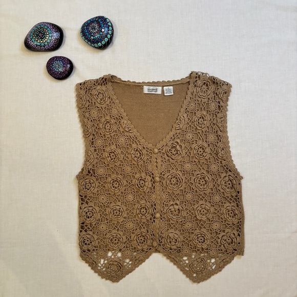 Vintage 90s Granny Core Floral Crochet Lace Sweater Vest - Picture 4 of 6